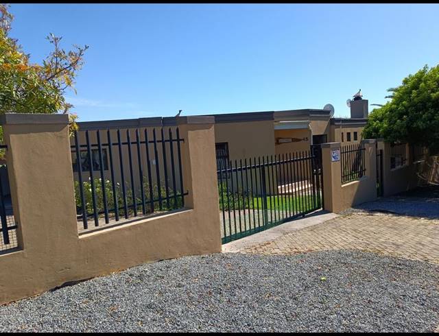 3 BEDROOM HOUSE FOR SALE IN DARLING